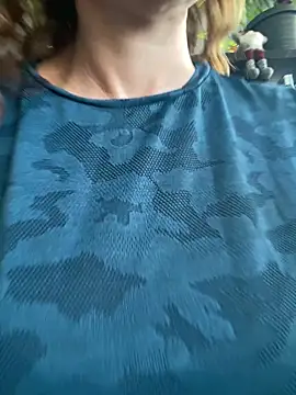 AnnikaRose online show from 4, 3, 2026