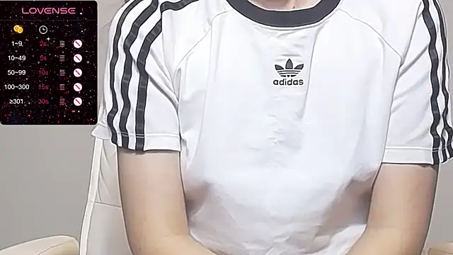 Snapshot of RRUUBBYYY chatting on 4, 2, 2026 RRUUBBYYY online show from 4, 2, 2026