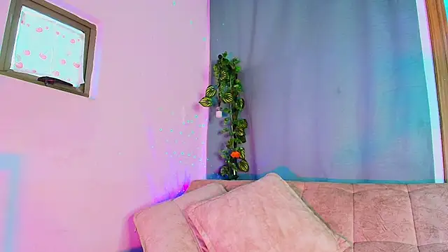 liccy hall online show from 18, 1, 2026