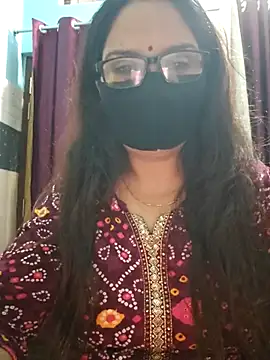 Aishwaryaa 69 online show from 4, 11, 2025