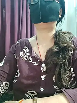 Snapshot of Aishwaryaa_69 chatting on 1, 7, 2026 Aishwaryaa 69 online show from 1, 7, 2026