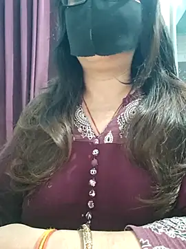 Snapshot of Aishwaryaa_69 chatting on 11, 7, 2026 Aishwaryaa 69 online show from 11, 7, 2026