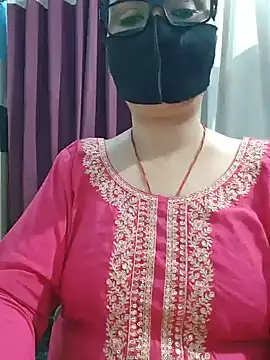 Snapshot of Aishwaryaa_69 chatting on 20, 7, 2026 Aishwaryaa 69 online show from 20, 7, 2026