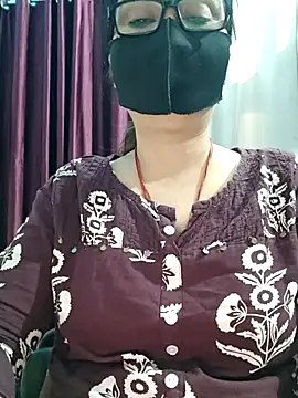 Snapshot of Aishwaryaa_69 chatting on 28, 2, 2026 Aishwaryaa 69 online show from 28, 2, 2026