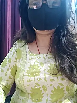 Snapshot of Aishwaryaa_69 chatting on 18, 2, 2026 Aishwaryaa 69 online show from 18, 2, 2026