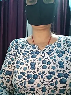 Snapshot of Aishwaryaa_69 chatting on 3, 12, 2025 Aishwaryaa 69 online show from 3, 12, 2025