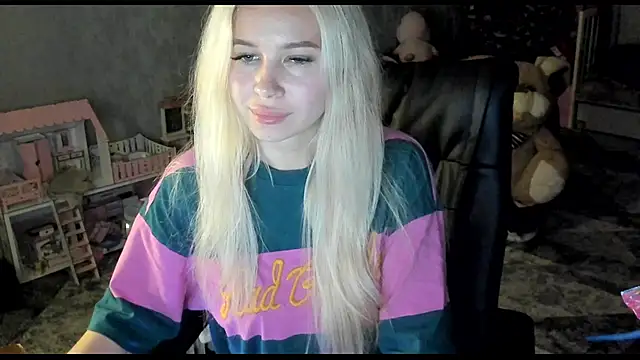  NigoNika online show from 23, 4, 2026