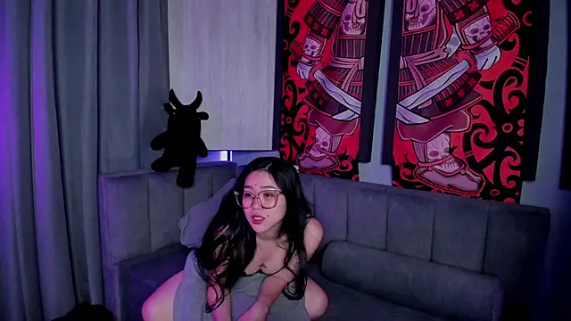 JadeyKhada online show from 1, 10, 2025