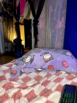 giuli zerozero online show from 5, 12, 2025