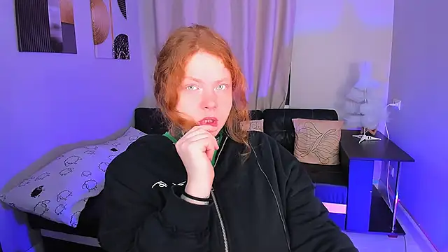 Cassie xKiss online show from 19, 12, 2025