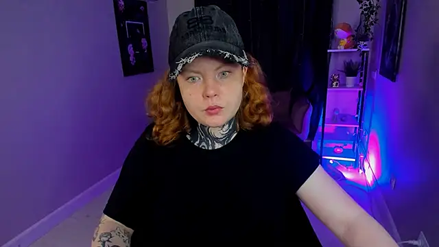 Cassie xKiss online show from 4, 10, 2025