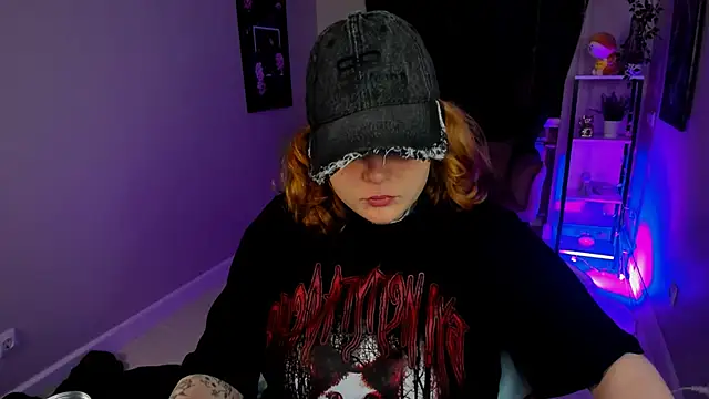 Cassie xKiss online show from 5, 10, 2025