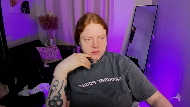 Cassie xKiss online show from 5, 4, 2026