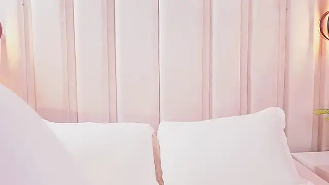 bonniekim  online show from 11, 11, 2025