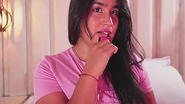 bonniekim  online show from 30, 11, 2025