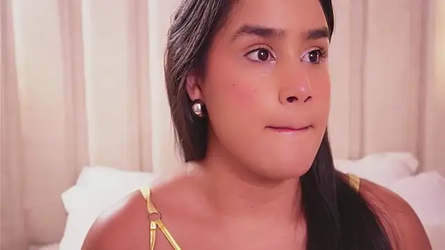 bonniekim  online show from 15, 10, 2025