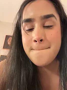 bonniekim  online show from 20, 9, 2025