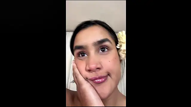 bonniekim  online show from 29, 9, 2025