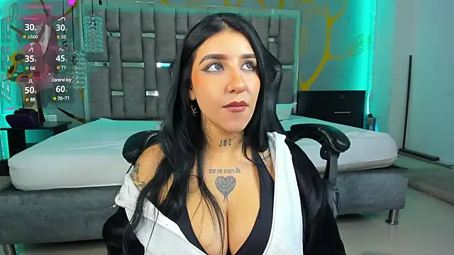 Leiaa  online show from 15, 12, 2024