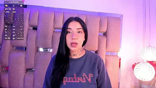 Leiaa  online show from 3, 12, 2024