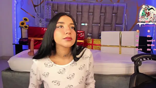 Leiaa  online show from 23, 12, 2024