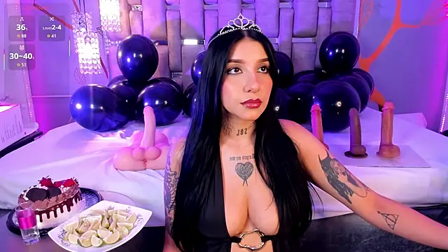 Leiaa  online show from 13, 11, 2025