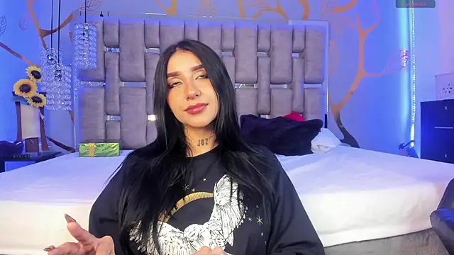 Leiaa  online show from 4, 1, 2025