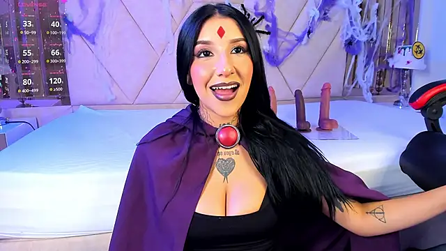 Leiaa  online show from 31, 10, 2025