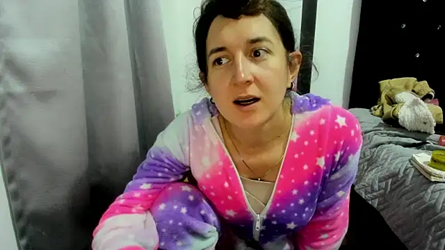 Sweet-Suck69 online show from 15, 3, 2026