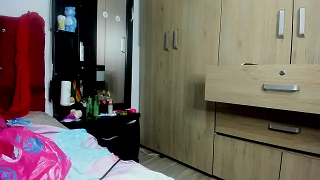 Sweet-Suck69 online show from 15, 9, 2025