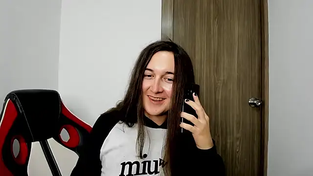 Sweet-Suck69 online show from 21, 2, 2025