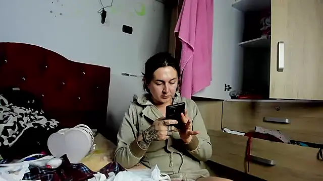 Sweet-Suck69 online show from 17, 3, 2025