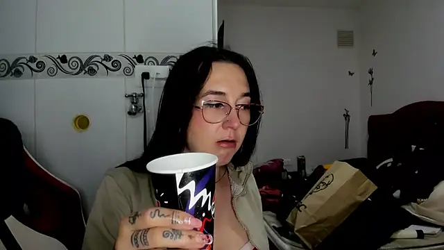Sweet-Suck69 online show from 1, 7, 2026