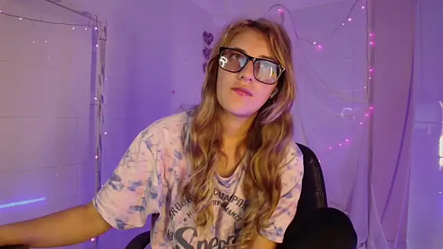 Giia paiige18 online show from 12, 11, 2025