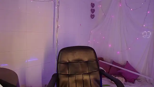 Giia paiige18 online show from 21, 2, 2026