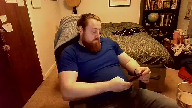 Hairy Guy30 online show from 2, 12, 2025