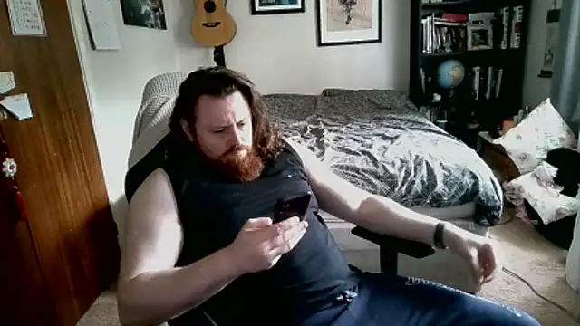 Hairy Guy30 online show from 17, 5, 2026