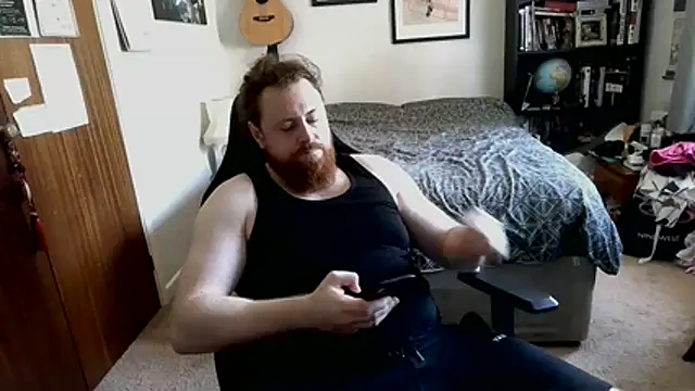 Snapshot of Hairy_Guy30 chatting on 26, 6, 2026 Hairy Guy30 online show from 26, 6, 2026