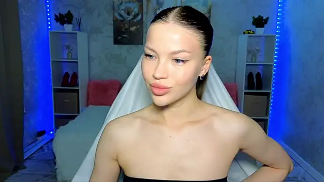 EmmyMills online show from 15, 6, 2026