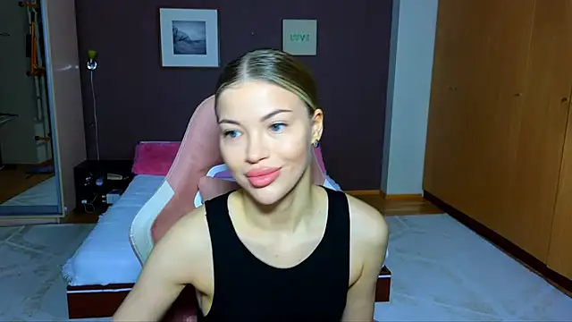 EmmyMills online show from 2, 2, 2025