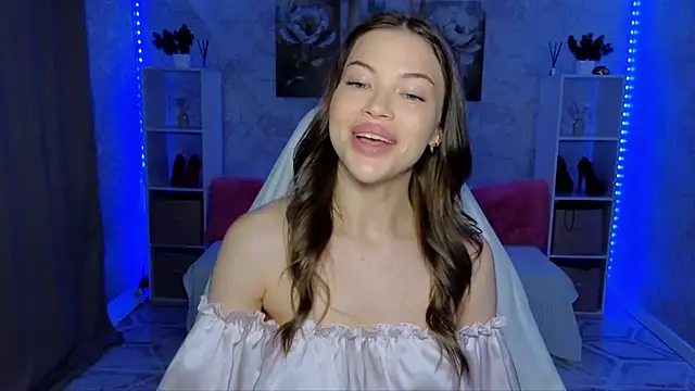 EmmyMills online show from 4, 6, 2026