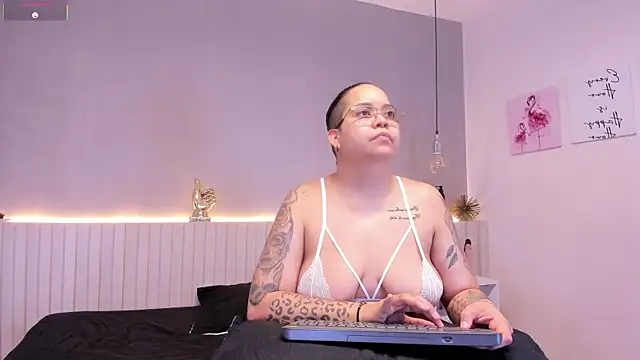 naughtylesbians   online show from 13, 2, 2026