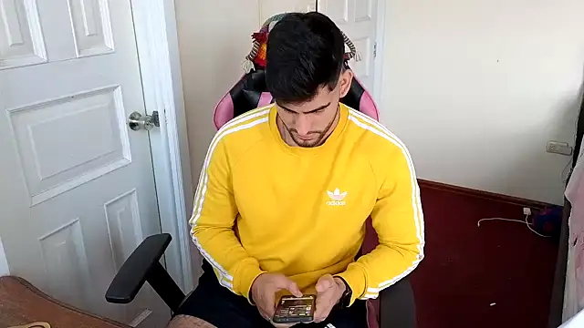 Snapshot of Jackyrose chatting on 20, 12, 2025 Jackyrose online show from 20, 12, 2025