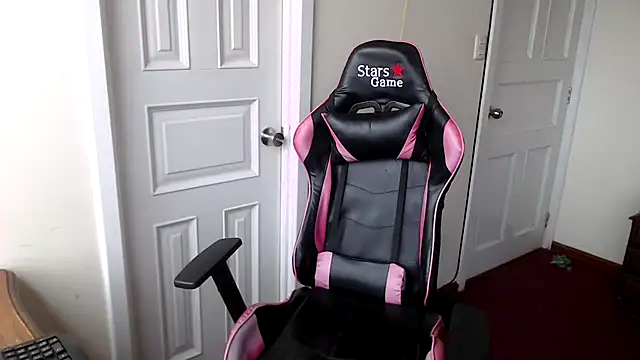 Jackyrose online show from 6, 10, 2025