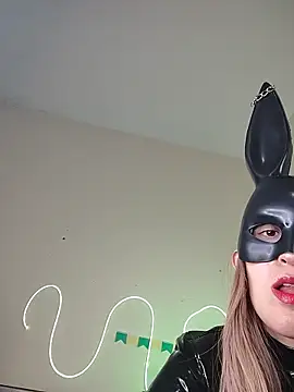 Snapshot of Bunny_Sexyy chatting on 18, 6, 2026 Bunny Sexyy online show from 18, 6, 2026