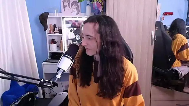 Snapshot of MemiKouki chatting on 24, 1, 2025 MemiKouki online show from 24, 1, 2025