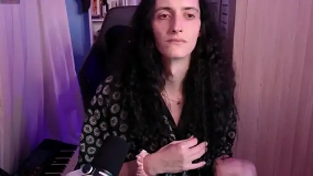 MemiKouki online show from 25, 3, 2026