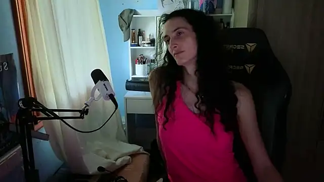 MemiKouki online show from 20, 5, 2026