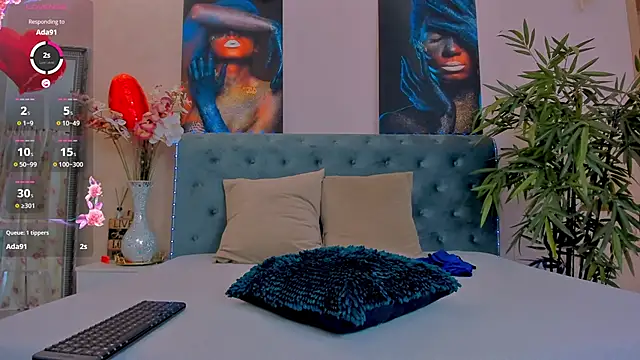 MichelleReys online show from 15, 3, 2025