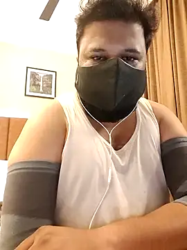 Hunk-Hand6 online show from 11, 11, 2025